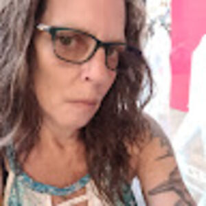 Meet your Posher, Corinne